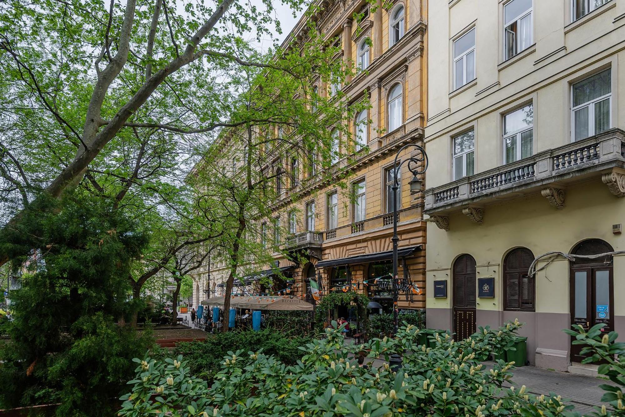 Liszt Modern Chic Apartment Budapest Exteriör bild