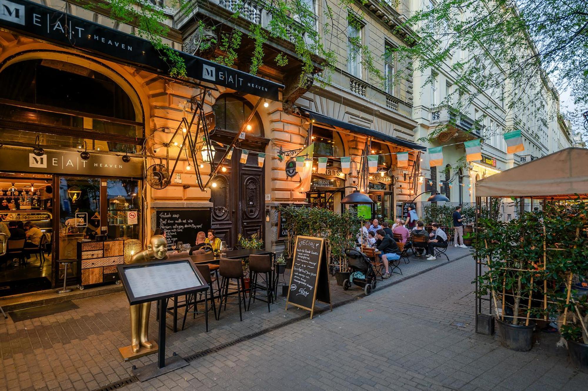 Liszt Modern Chic Apartment Budapest Exteriör bild